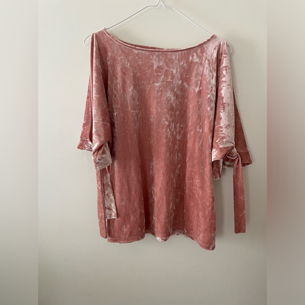 ⭐️Maeve Anthropologie Crushed Velvet Cold Shoulder Tie Short Sleeve Pink Size - Picture 4 of 9